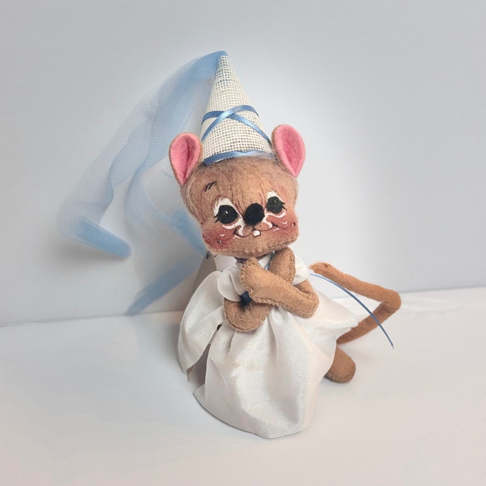 Annalee Mobilitee Dolls 1990 Brown Felt Mouse Princess Fairy 8 Inch Vintage USA‎